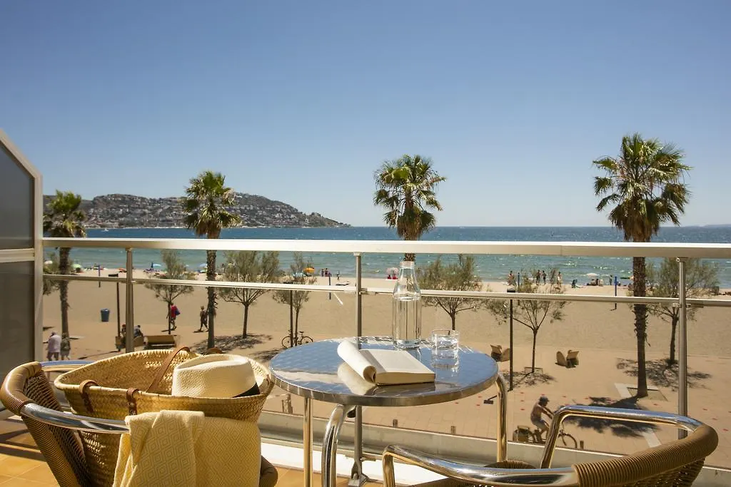 Hotel Monterrey Roses By Pierre & Vacances